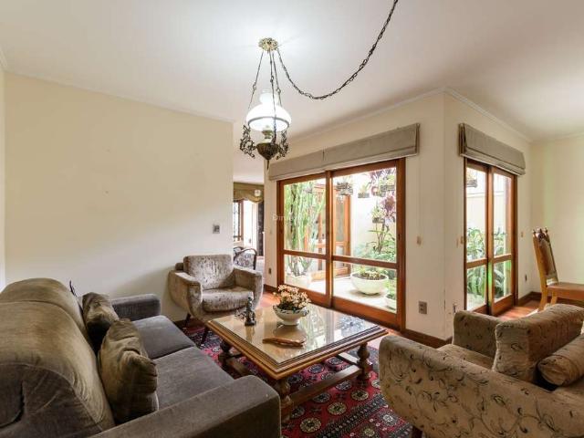 Casa / Sobrado para Venda em Porto Alegre/RS Vila Assunção 5 Quartos