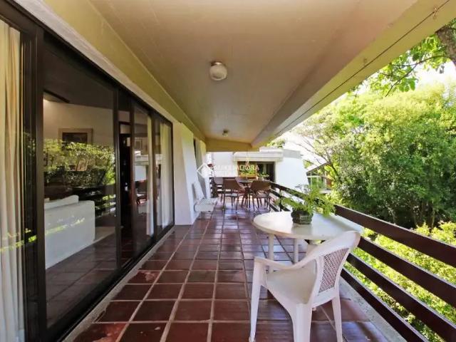 Casa / Sobrado para Venda em Porto Alegre/RS Vila Assunção 5 Quartos