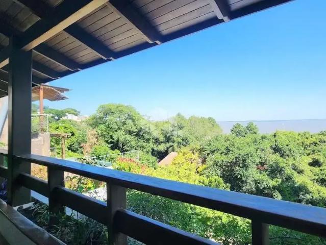 Casa / Sobrado para Venda em Porto Alegre/RS Vila Assunção 6 Quartos