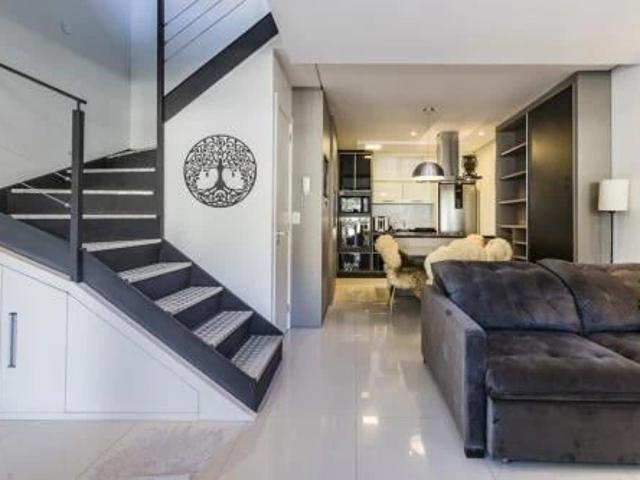 Casa / Sobrado para Venda em Porto Alegre/RS Vila Conceição 1 Quartos