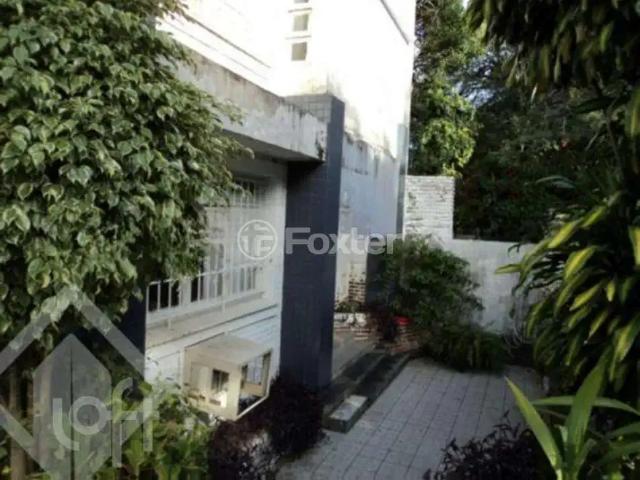 Casa / Sobrado para Venda em Porto Alegre/RS Vila Conceição 2 Quartos