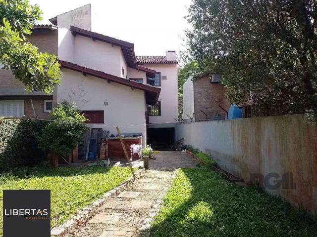 Casa / Sobrado para Venda em Porto Alegre/RS Vila Conceição 2 Quartos