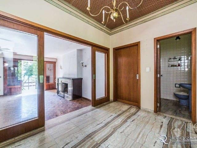 Casa / Sobrado para Venda em Porto Alegre/RS Vila Conceição 3 Quartos