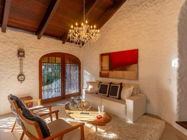 Casa / Sobrado para Venda em Porto Alegre/RS Vila Conceição 3 Quartos
