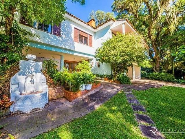 Casa / Sobrado para Venda em Porto Alegre/RS Vila Conceição 3 Quartos