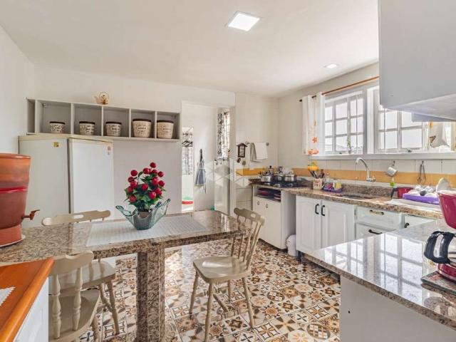 Casa / Sobrado para Venda em Porto Alegre/RS Vila Conceição 3 Quartos