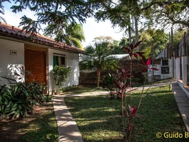 Casa / Sobrado para Venda em Porto Alegre/RS Vila Conceição 3 Quartos