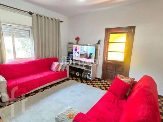 Casa / Sobrado para Venda em Porto Alegre/RS Vila Conceição 3 Quartos