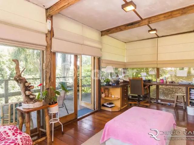 Casa / Sobrado para Venda em Porto Alegre/RS Vila Conceição 3 Quartos