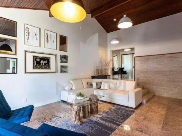 Casa / Sobrado para Venda em Porto Alegre/RS Vila Conceição 4 Quartos