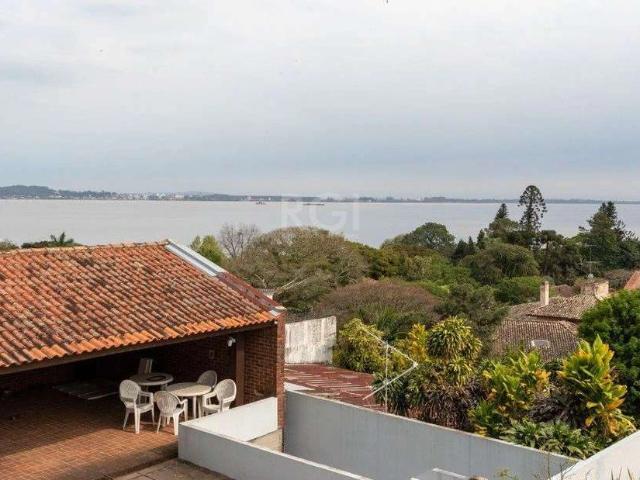 Casa / Sobrado para Venda em Porto Alegre/RS Vila Conceição 5 Quartos