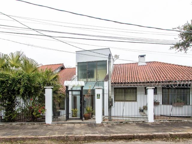 Casa / Sobrado para Venda em Porto Alegre/RS Vila Conceição 5 Quartos