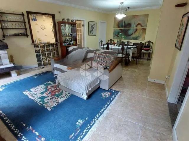 Casa / Sobrado para Venda em Porto Alegre/RS Vila Conceição 5 Quartos