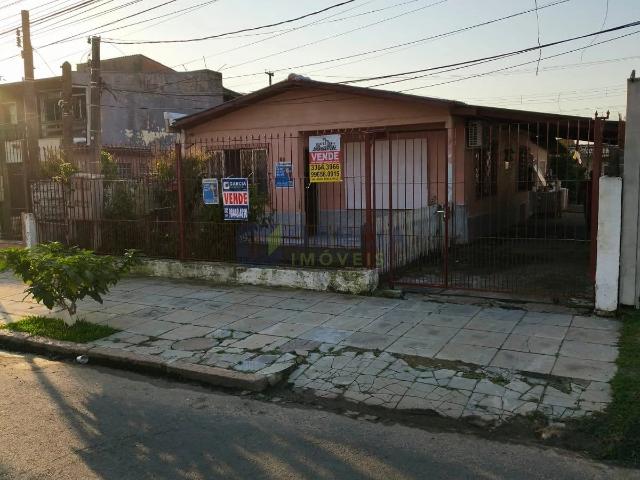 Casa / Sobrado para Venda em Porto Alegre/RS Vila Elizabeth 4 Quartos
