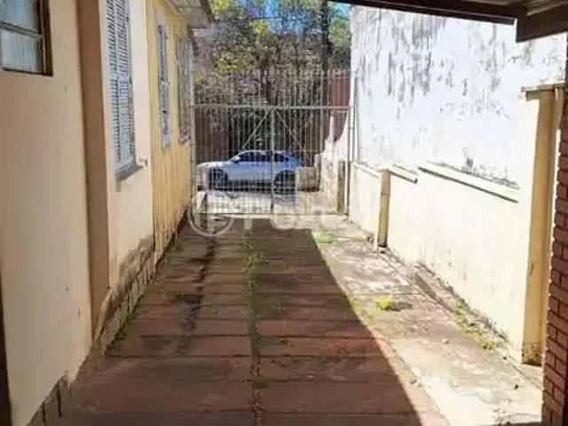 Casa / Sobrado para Venda em Porto Alegre/RS Vila Ipiranga 1 Quartos