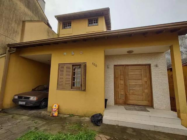 Casa / Sobrado para Venda em Porto Alegre/RS Vila Ipiranga 2 Quartos