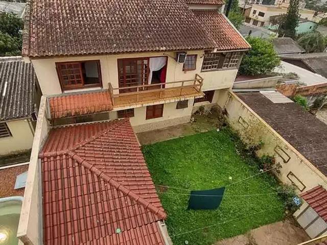 Casa / Sobrado para Venda em Porto Alegre/RS Vila Ipiranga 2 Quartos
