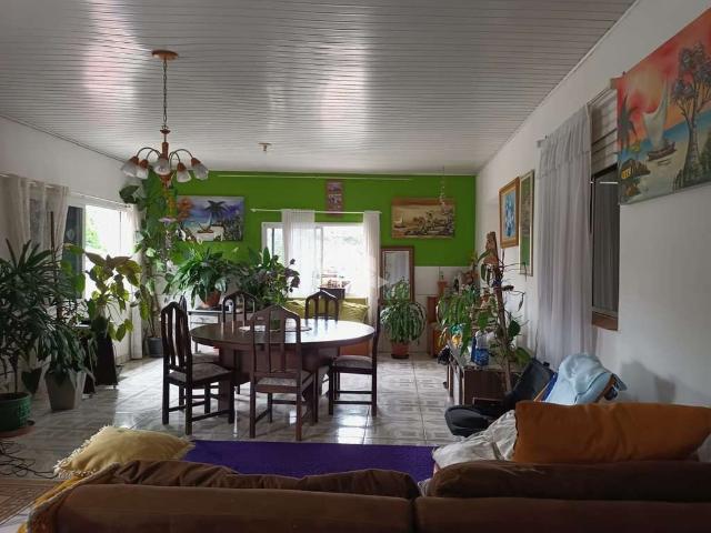 Casa / Sobrado para Venda em Porto Alegre/RS Vila Ipiranga 2 Quartos