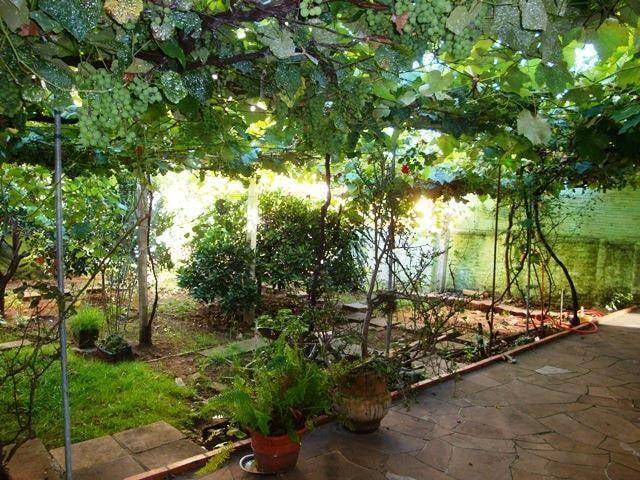 Casa / Sobrado para Venda em Porto Alegre/RS Vila Ipiranga 2 Quartos