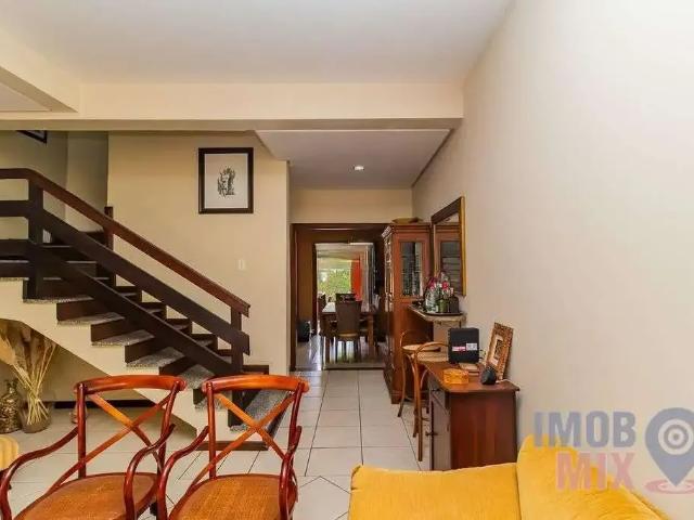 Casa / Sobrado para Venda em Porto Alegre/RS Vila Ipiranga 3 Quartos