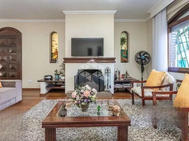 Casa / Sobrado para Venda em Porto Alegre/RS Vila Ipiranga 3 Quartos