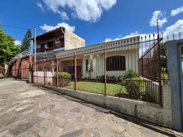 Casa / Sobrado para Venda em Porto Alegre/RS Vila Ipiranga 3 Quartos