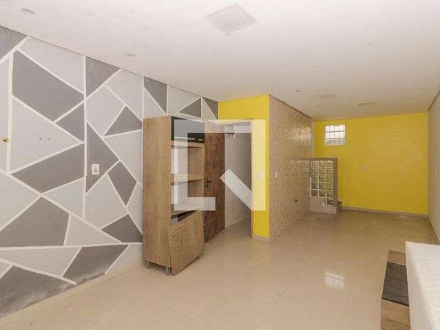 Casa / Sobrado para Venda em Porto Alegre/RS Vila Ipiranga 3 Quartos