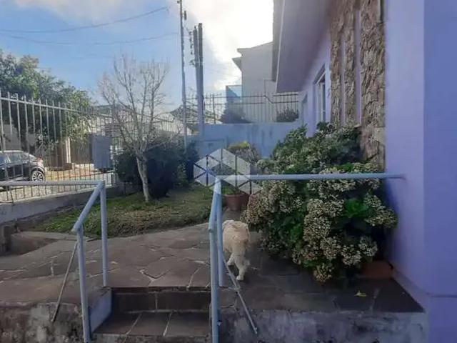Casa / Sobrado para Venda em Porto Alegre/RS Vila Ipiranga 3 Quartos