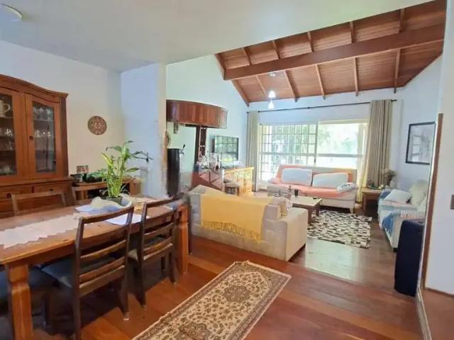 Casa / Sobrado para Venda em Porto Alegre/RS Vila Ipiranga 3 Quartos