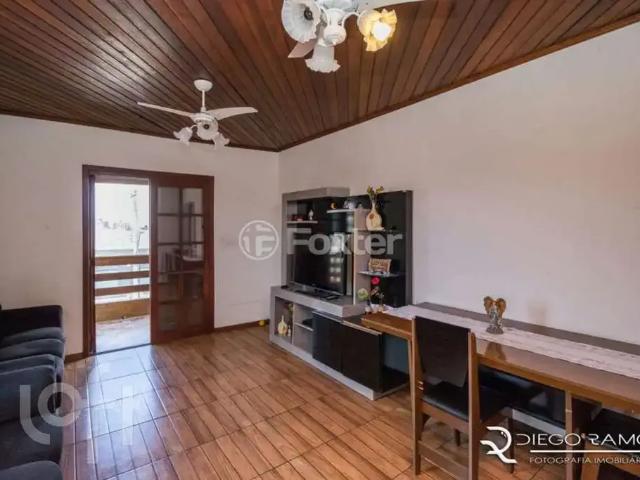 Casa / Sobrado para Venda em Porto Alegre/RS Vila Ipiranga 3 Quartos