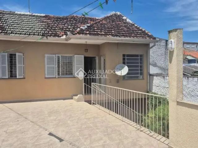 Casa / Sobrado para Venda em Porto Alegre/RS Vila Ipiranga 3 Quartos