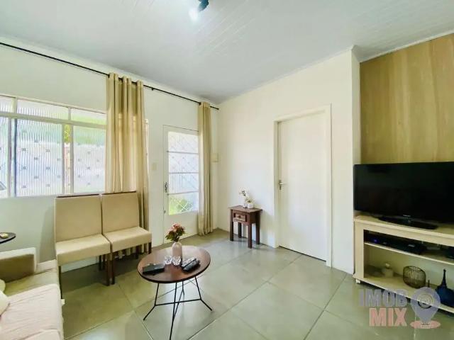 Casa / Sobrado para Venda em Porto Alegre/RS Vila Ipiranga 3 Quartos