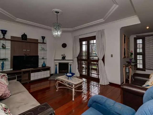 Casa / Sobrado para Venda em Porto Alegre/RS Vila Ipiranga 3 Quartos