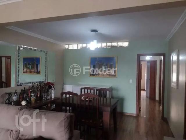 Casa / Sobrado para Venda em Porto Alegre/RS Vila Ipiranga 3 Quartos