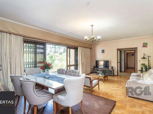 Casa / Sobrado para Venda em Porto Alegre/RS Vila Ipiranga 3 Quartos