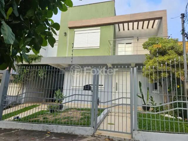 Casa / Sobrado para Venda em Porto Alegre/RS Vila Ipiranga 3 Quartos