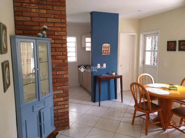Casa / Sobrado para Venda em Porto Alegre/RS Vila Ipiranga 3 Quartos