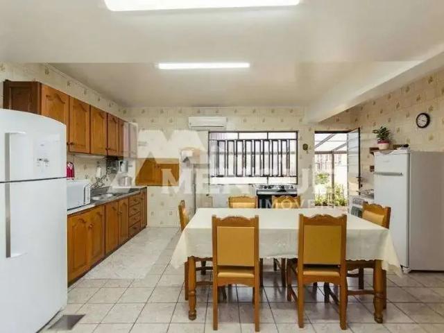 Casa / Sobrado para Venda em Porto Alegre/RS Vila Ipiranga 3 Quartos