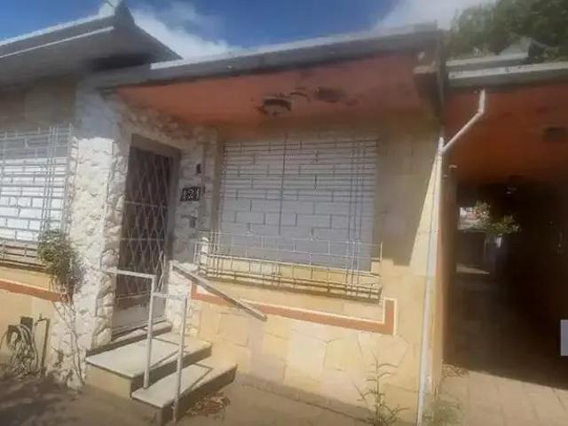 Casa / Sobrado para Venda em Porto Alegre/RS Vila Ipiranga 3 Quartos