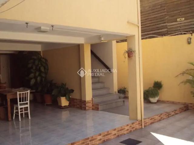 Casa / Sobrado para Venda em Porto Alegre/RS Vila Ipiranga 3 Quartos