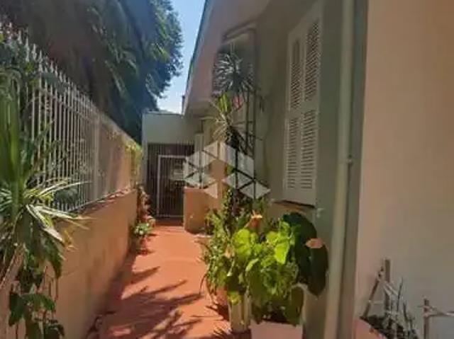 Casa / Sobrado para Venda em Porto Alegre/RS Vila Ipiranga 3 Quartos