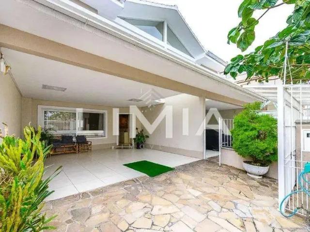 Casa / Sobrado para Venda em Porto Alegre/RS Vila Ipiranga 3 Quartos