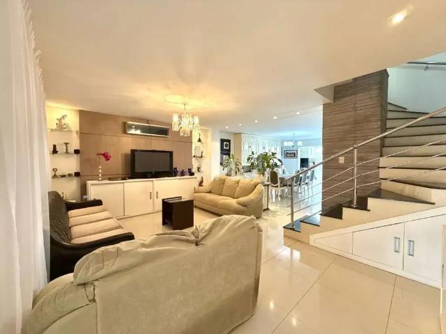 Casa / Sobrado para Venda em Porto Alegre/RS Vila Ipiranga 3 Quartos