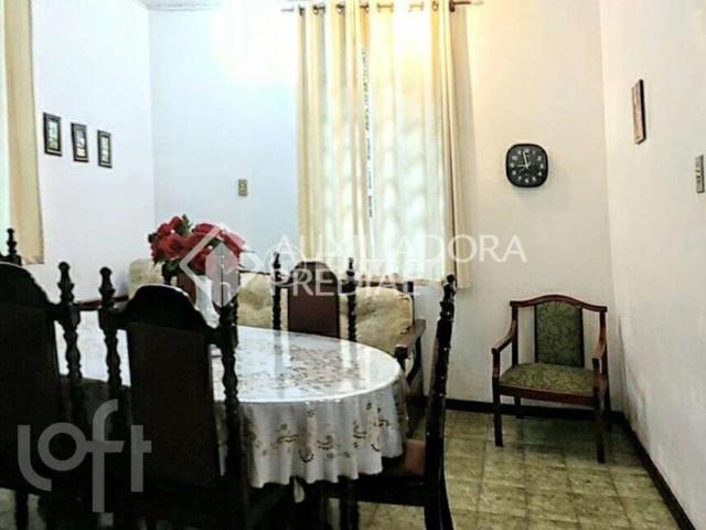 Casa / Sobrado para Venda em Porto Alegre/RS Vila Ipiranga 3 Quartos