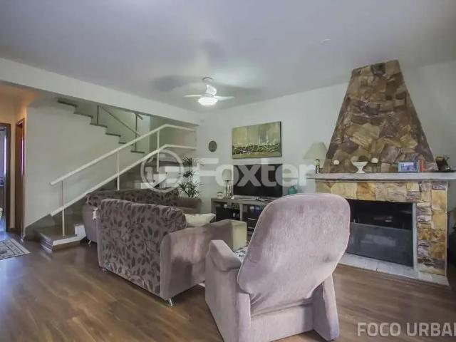 Casa / Sobrado para Venda em Porto Alegre/RS Vila Ipiranga 3 Quartos