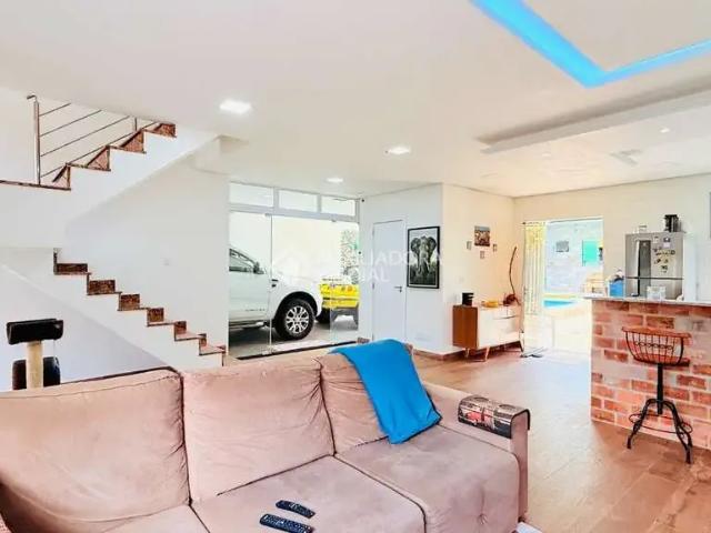 Casa / Sobrado para Venda em Porto Alegre/RS Vila Ipiranga 4 Quartos