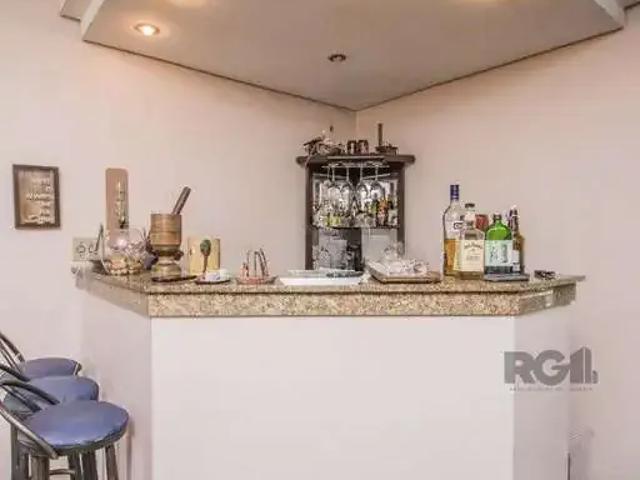 Casa / Sobrado para Venda em Porto Alegre/RS Vila Ipiranga 4 Quartos