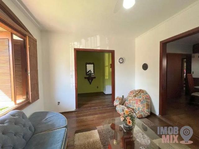 Casa / Sobrado para Venda em Porto Alegre/RS Vila Ipiranga 4 Quartos