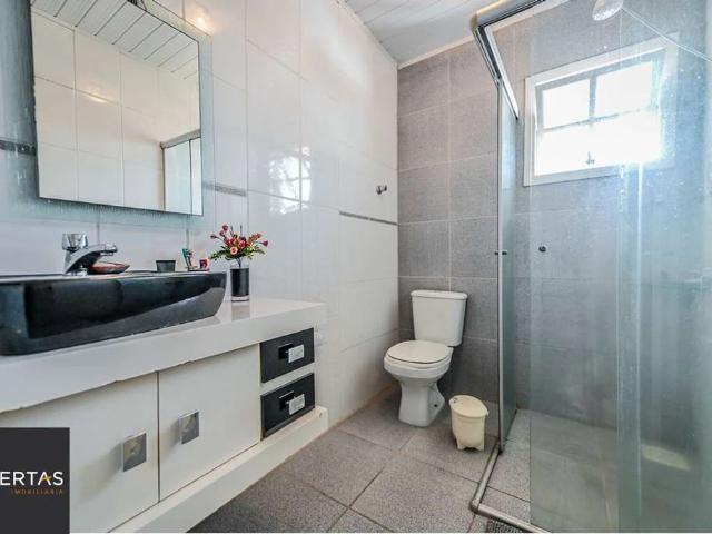 Casa / Sobrado para Venda em Porto Alegre/RS Vila Ipiranga 4 Quartos