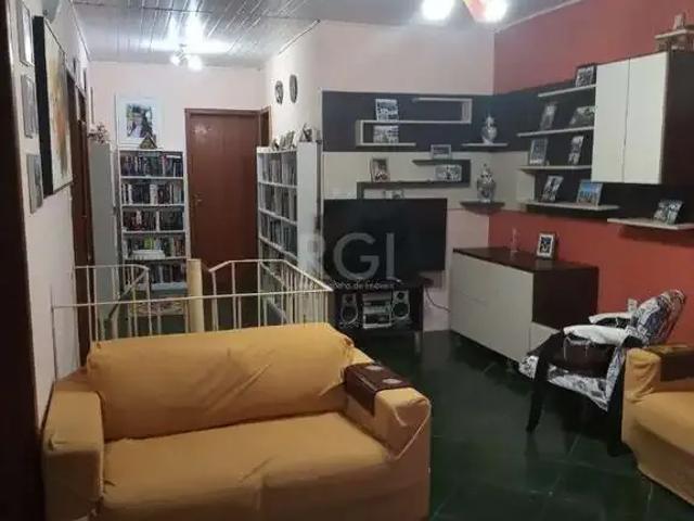 Casa / Sobrado para Venda em Porto Alegre/RS Vila Ipiranga 4 Quartos